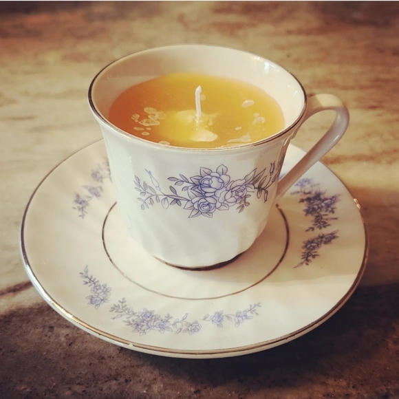 Artisan tea cup candles - Picture 2 of 3
